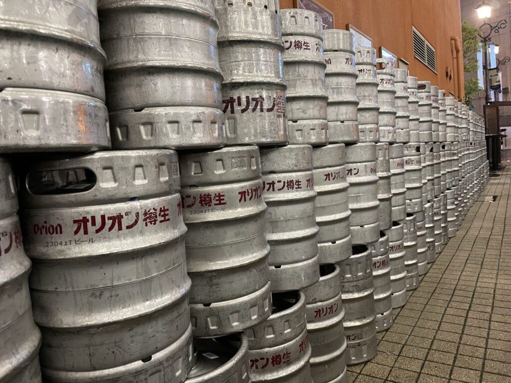 沖縄のオリオンビールを各地へお届け！夏の生ビール提供は氷が命！！氷 