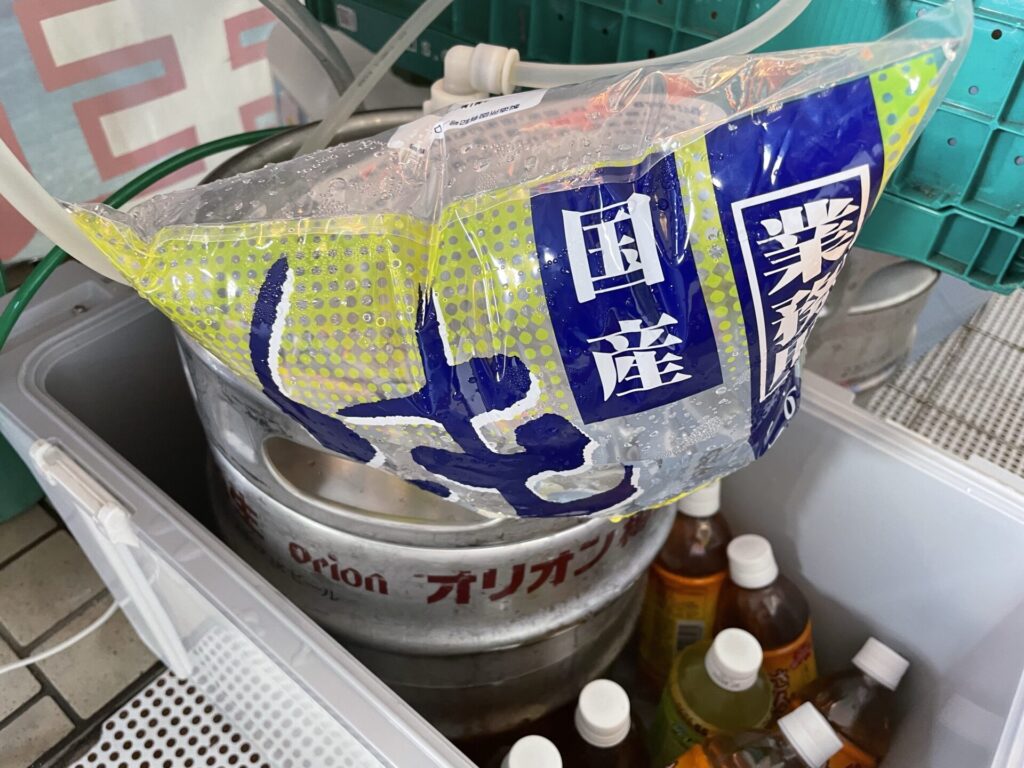 沖縄のオリオンビールを各地へお届け！夏の生ビール提供は氷が命！！氷